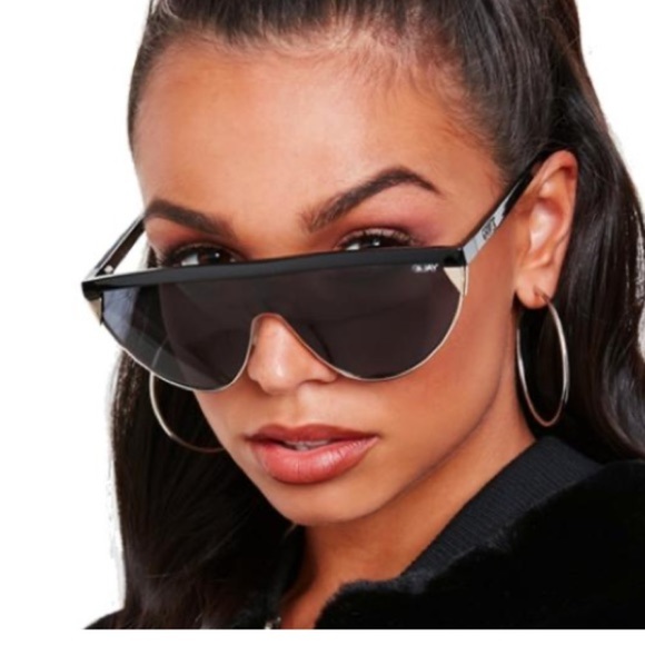 Quay Retro Inspired Shield Sunglasses Black Frame Gray Lens 50-14-142mm NWT - Picture 5 of 13